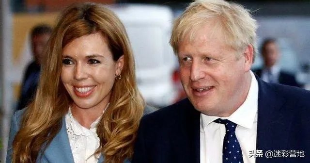 约翰逊能下床行走了，知道美国开出的“药方”了吗？