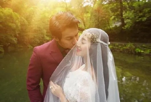 三亚婚纱摄影前十强都有哪些 三亚口碑好的婚纱店有哪些