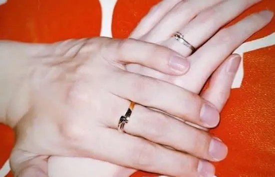 张檬金恩圣戴情侣对戒 两人怎么认识的什么时候在一起的