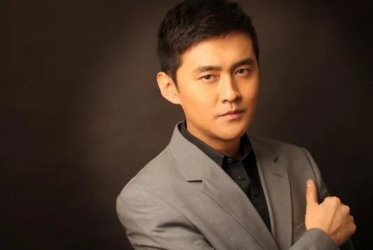 侯梦莎老公任柯诺资料 侯梦莎和于和伟什么关系