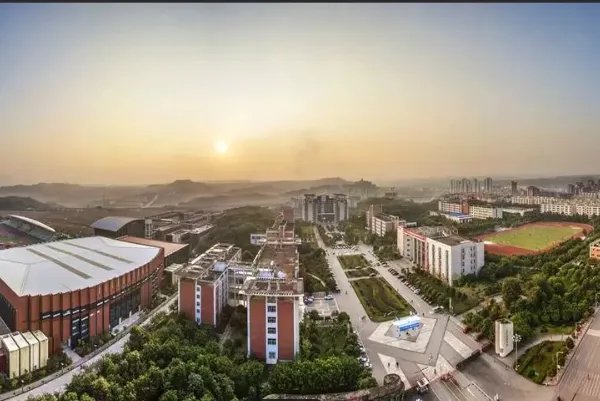 长江师范学院地址