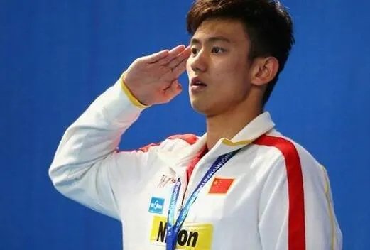 宁泽涛家庭背景简历遭曝光  揭秘他的心酸之路