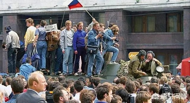 蒙古国资源那么丰富，为什么经济不怎么发达？