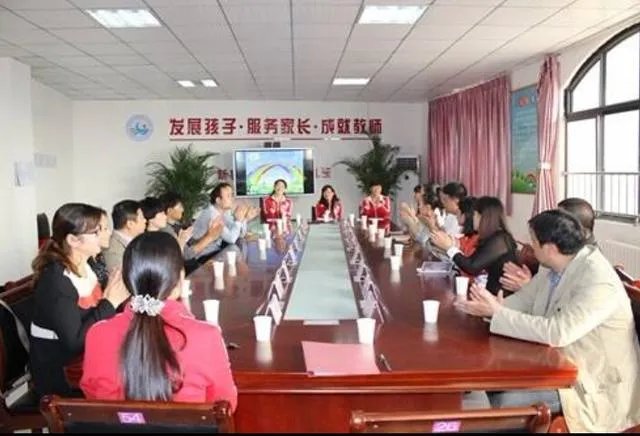 结合实际，谈谈如何才能搞好家园合作？