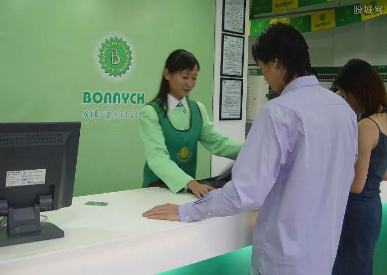 开干洗店需要哪些设备 开一个干洗店多少钱？