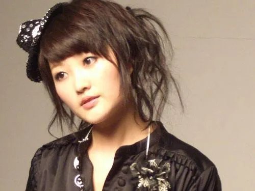 那么骄傲是金海心的一首歌吗？