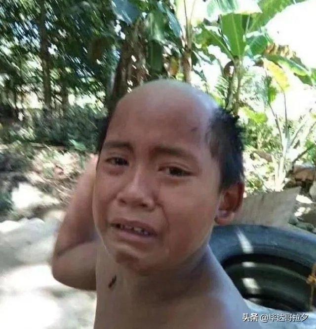 如何看待印度村民因没有自己单独房间住树上隔离？