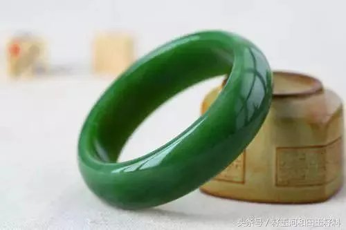 和田玉手镯价格是多少?