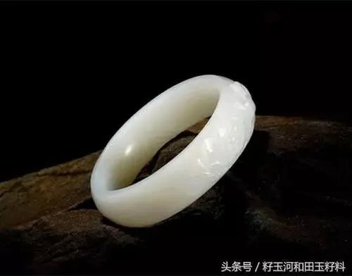 和田玉手镯价格是多少？