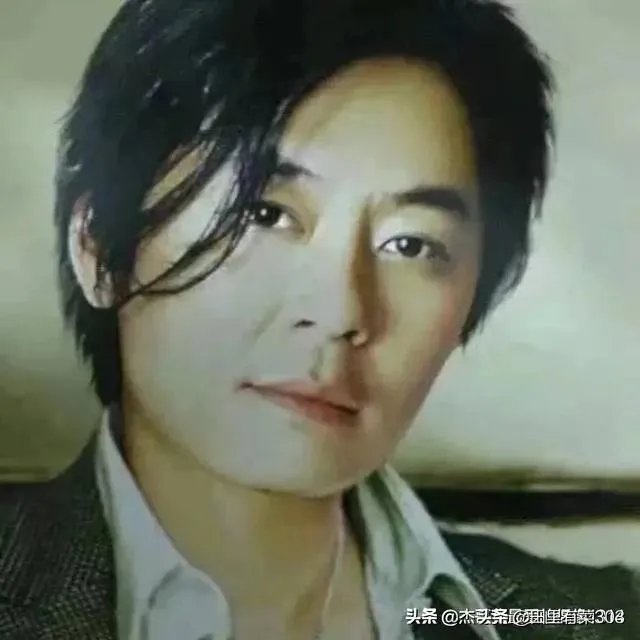 好久没有王杰的消息，好久没有更新微博，有谁知道杰哥怎么样了？