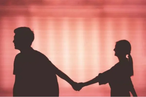 我爱你就像风走了千万里从不问归期什么意思