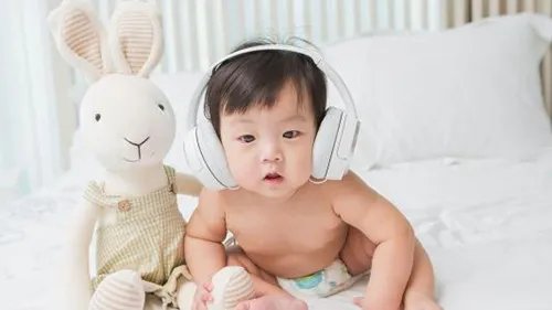 适合婴儿听的音乐 婴儿听音乐注意事项
