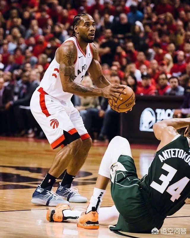 双加时，莱昂纳德36分擒住雄鹿，怎么评价这场比赛？