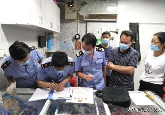 厄瓜多尔冻南美白虾外包装检出新冠病毒，专家研判检出结果不代表具有传染性，海鲜还能不能放心吃？