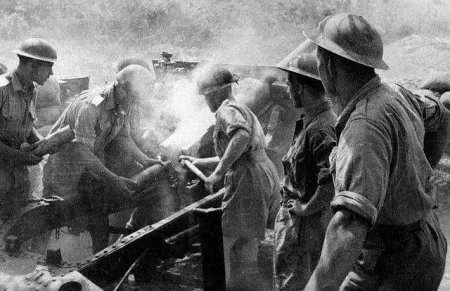 在战场上为什么士兵们为何宁愿战死也不敢躺下装死？