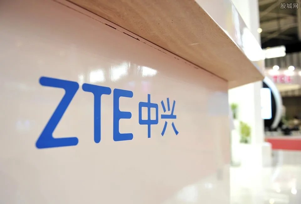 中兴通讯全天跌停 股票至少有四个跌停板？