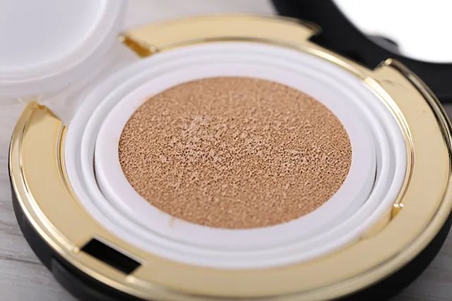 阿玛尼粉底液色号 阿玛尼哪款粉底液好用 阿玛尼和雅诗兰黛粉底液哪款好