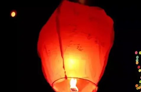 孔明灯吸入发动机有危险吗