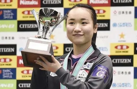 日本乒乓球选手伊藤美诚为什么这么厉害?