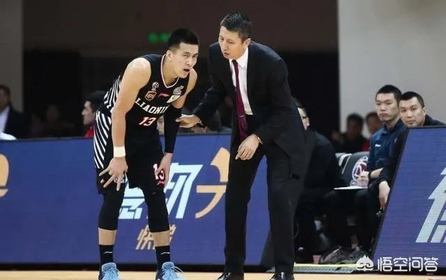 辽宁男篮对阵北控男篮比赛中，郭艾伦撒娇要求看录像回放，为什么郭士强开始不同意？