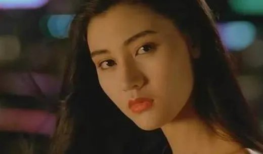 李嘉欣儿子正脸怎么回事:照片眉清目秀显成熟(图)