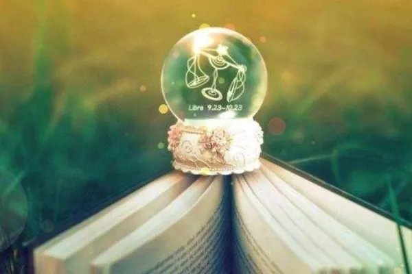 天枰座女和什么星座最配？