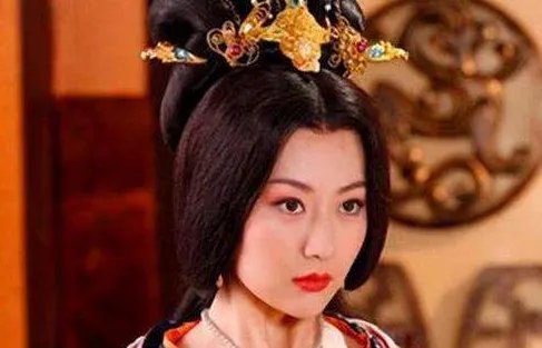 王世充把女儿嫁给朱粲