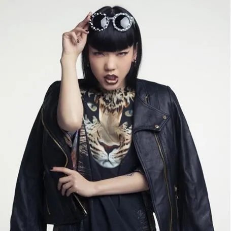 吴莫愁中国好声音歌曲    其歌声令人毛孔放大