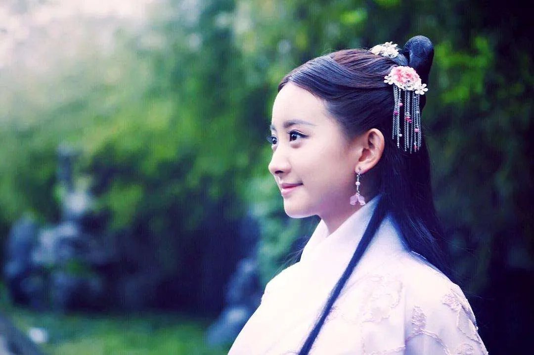 《庆余年》沈重妹妹长相酷似杨幂，她能否因此红起来？