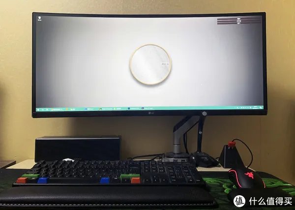 34寸带鱼屏/IPS/144hz/曲屏/过气LG电竞旗舰LG 34UC79G开箱，顺便晒一下桌面
