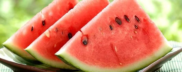 西瓜和桃子一起吃可以吗