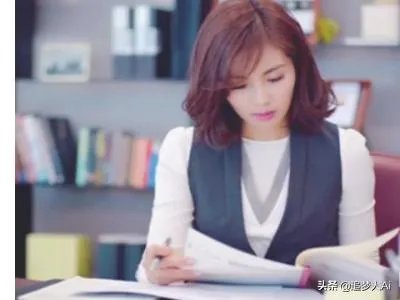 高颧骨适合什么发型？