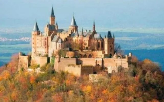 欧洲的城堡是用来做什么的？城堡在战争中有什么作用？