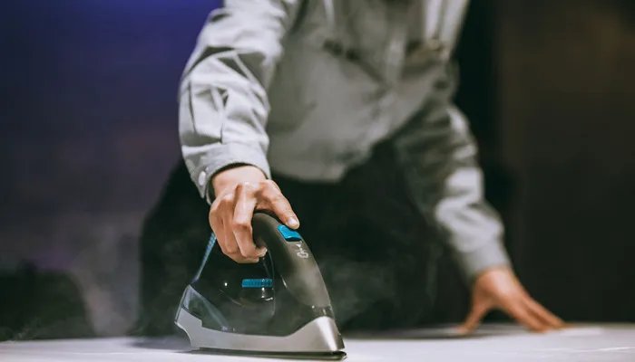 衣服上的霉斑怎么洗掉 衣服上的霉斑怎么洗掉小窍门