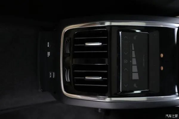 终于有时间了，和大家聊一下提沃尔沃S90一年的感受