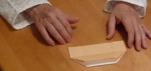 用纸怎么折盒子