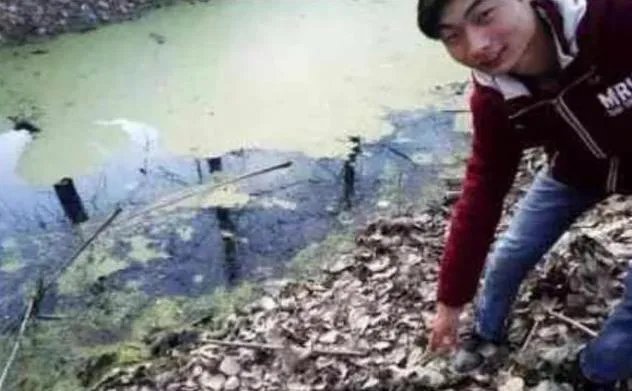 如何看待安徽阜阳市一16岁学生在高烧中救溺水儿童的行为？