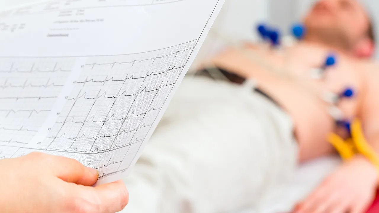 胃疼嘴苦嘴臭的原因有哪些?嘴里苦口臭怎么办?