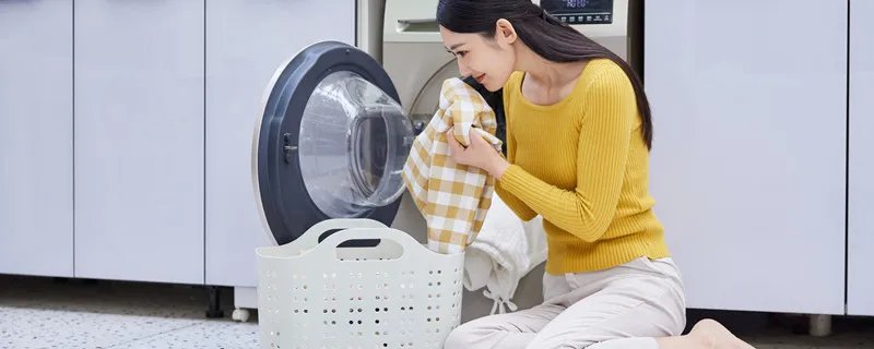 衣服上的霉斑怎么洗掉 衣服上的霉斑怎么洗掉小窍门