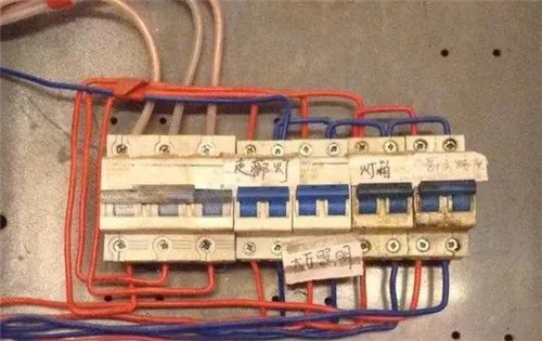 两相电改三相电怎么改