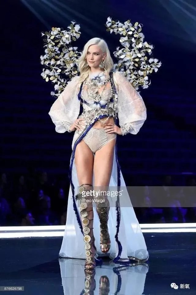 如何看待小kk拥抱奚梦瑶?