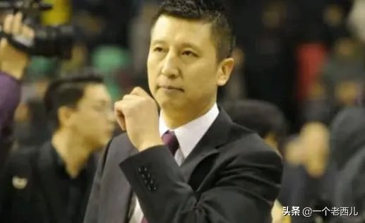 郭士强正式签约广州男篮，他的年薪有多少？会比辽宁时期高吗？