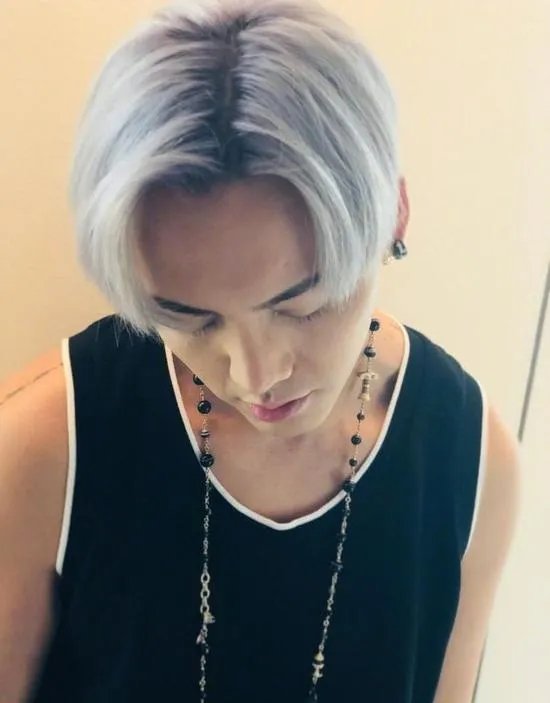 陈伟霆新染粉发效果如何？