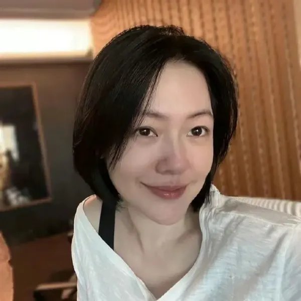 小S大女儿出道作概念图曝光，你觉得会走和小S一样的发展路线吗？