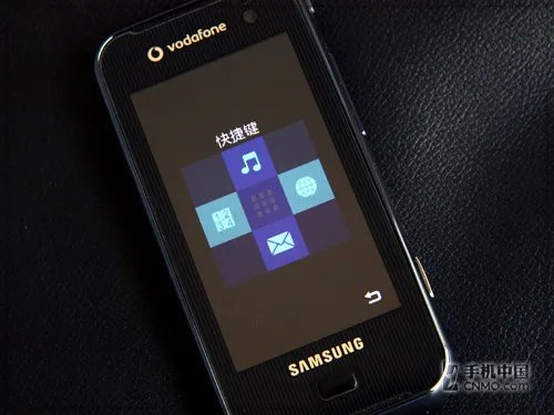 滑盖版苹果iPhone 三星F700手机全体验