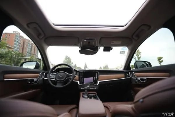 终于有时间了，和大家聊一下提沃尔沃S90一年的感受