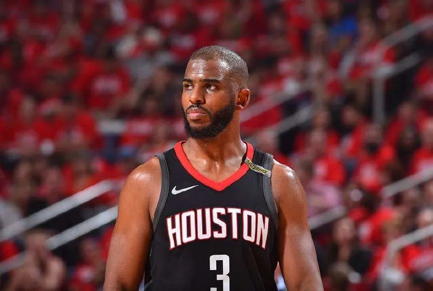 保罗被火箭交易至雷霆后，首次发推感谢休斯顿和火箭球迷，他对火箭的功过如何？