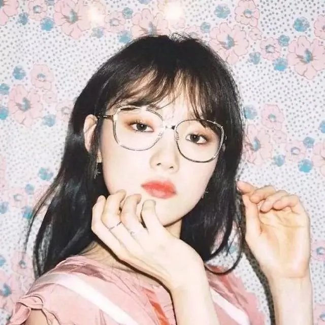 有没有非主流的女生头像？