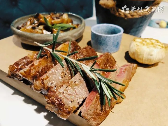 小飞鼠吃什么食物