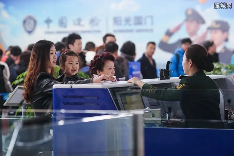 新加坡取消中国旅客入境限制 恢复往常在即